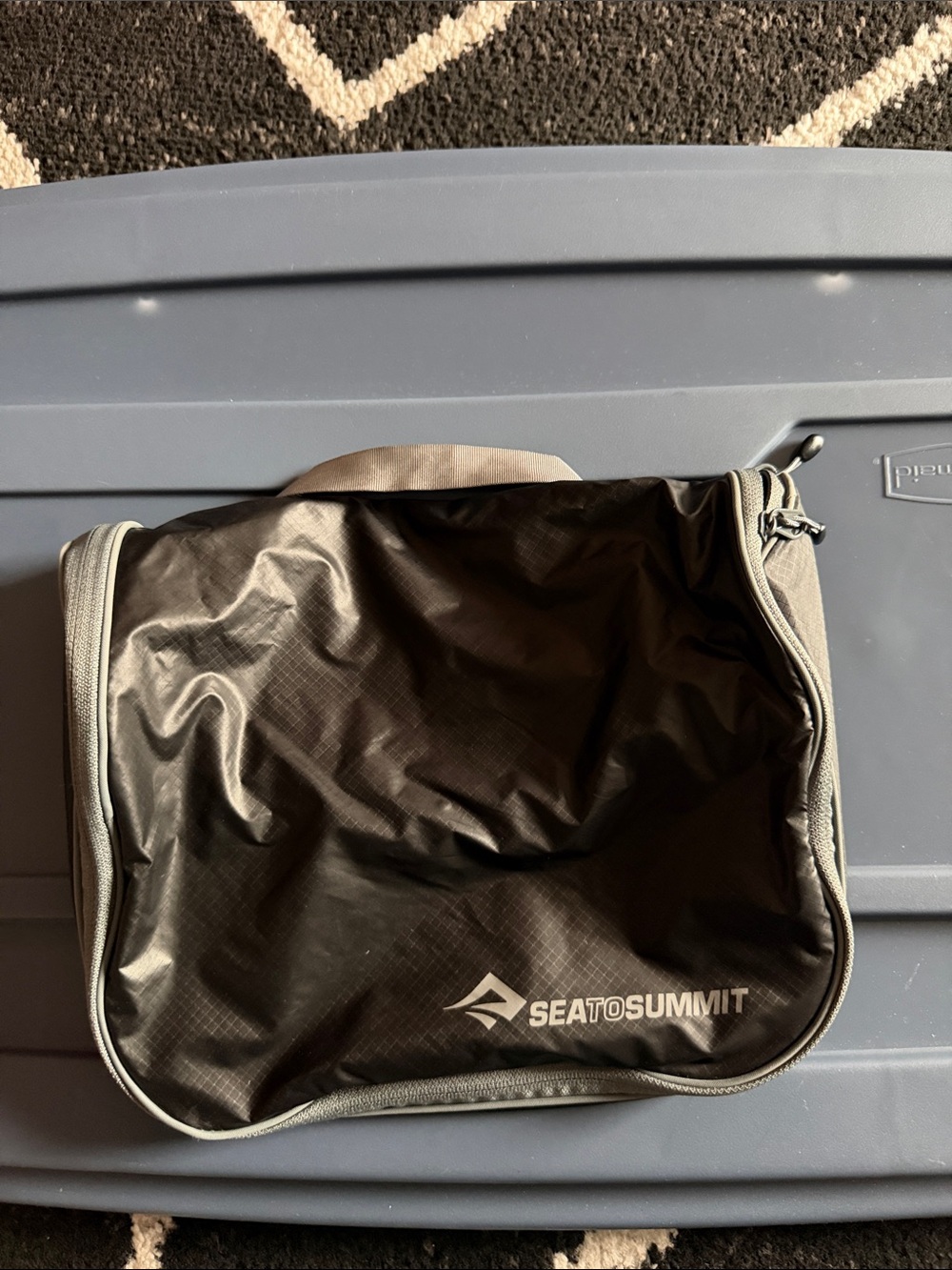 Sea to Summit Men's Black Toiletry Bag – Compact Travel Kit